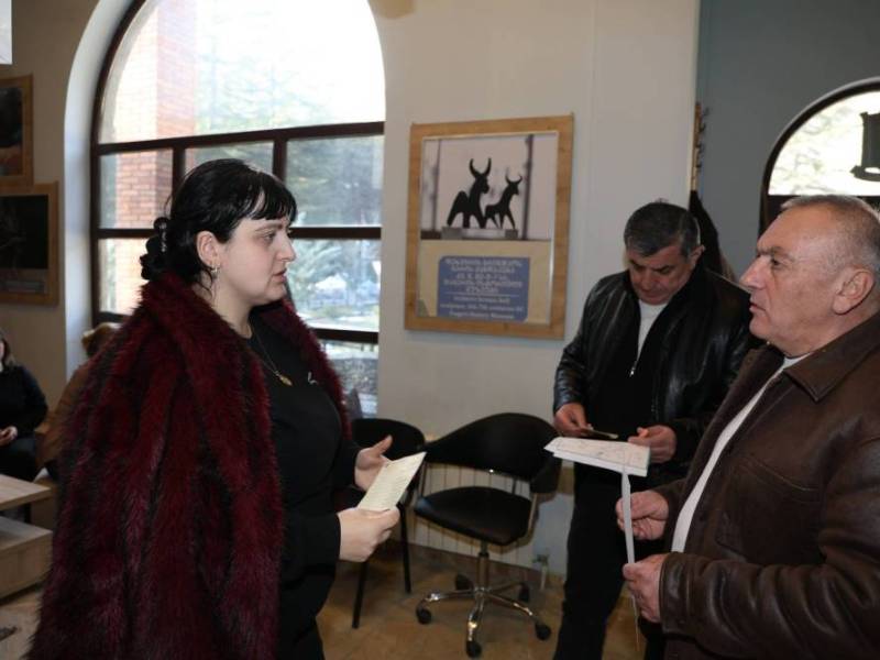 ცაგერის მუნიციპალიტეტის მერი ჭაბუკი ჭაბუკიანი ცაგერის ტურიზმის საინფორმაციო ცენტრის...